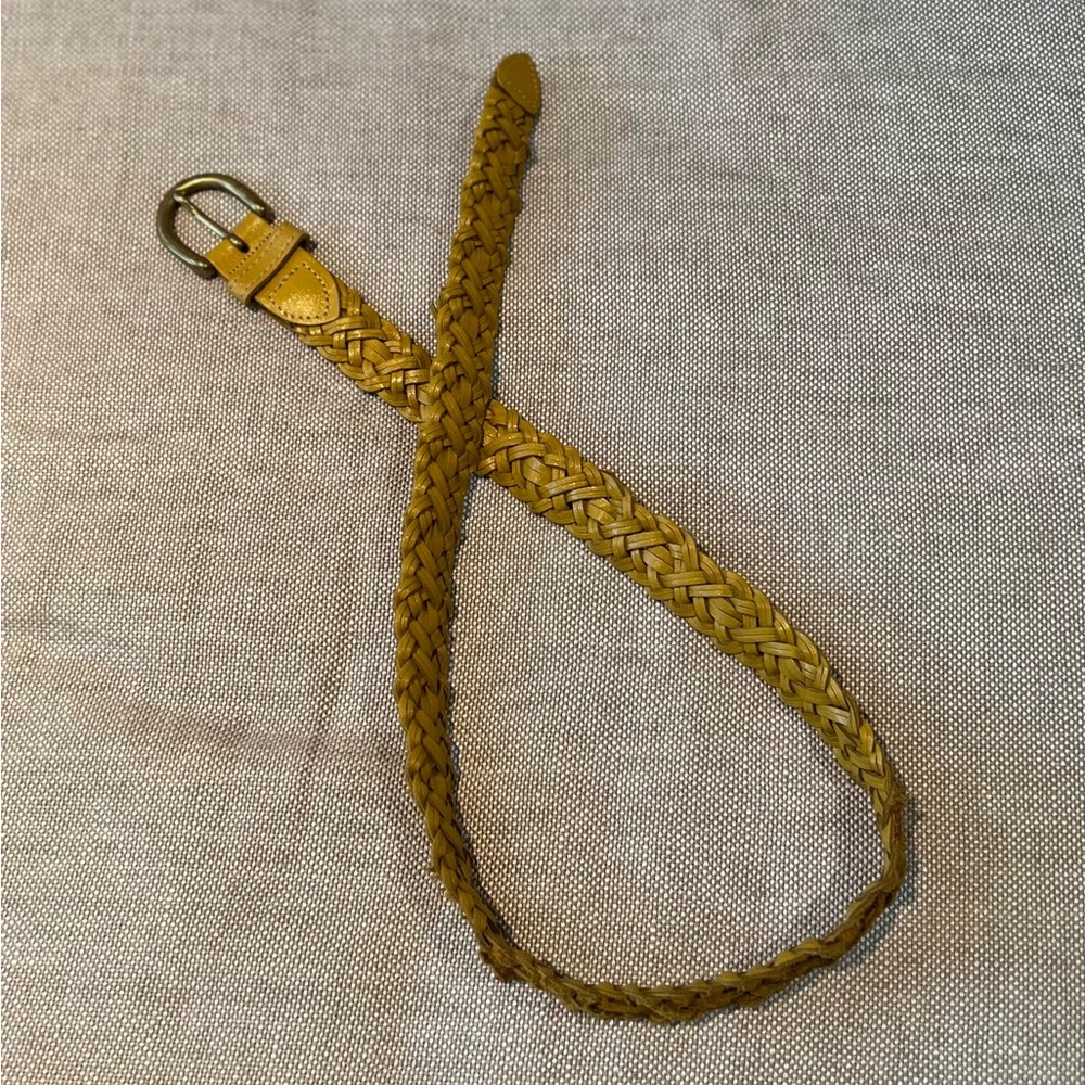 Braided leather belt in mustard yellow